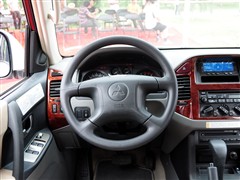 2008 V73 3.0L AT GLX