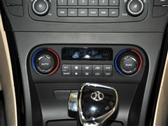 ��������,��D70,2013�� 2.3T ��Ӣ��,�пط�����ʵ��ͼƬ