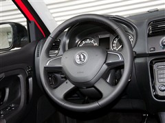 Ϻ˹´,,2014 1.6L ԶMonte carlo,пطʵͼƬ