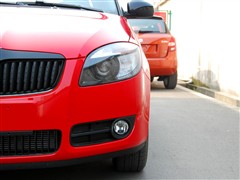 Ϻ˹´,,2011 1.6L Զڰ,ϸʵͼƬ