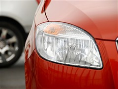 2011 1.6L Զ