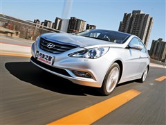 2011 2.4L Զ