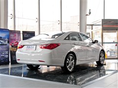 2011 2.0L ԶȰ