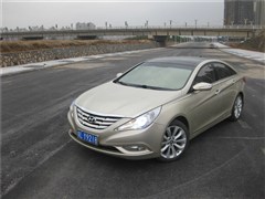 2011 2.0L Զ