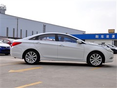 2011 2.0L Զ