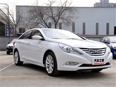 2011 2.0L Զ