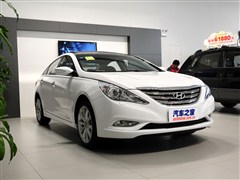2011 2.0L Զ