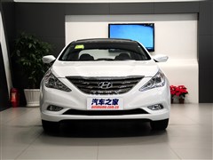 2011 2.0L Զ