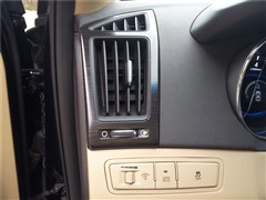 2011 2.0L Զ