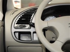 2011  1.6L ԶƼ