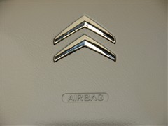 2011  1.6L ԶƼ