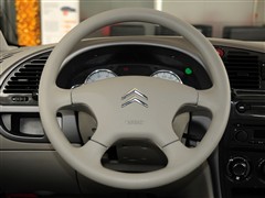 2011  1.6L ԶƼ