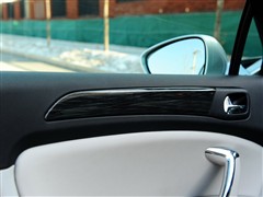 2010 2.3L Զ