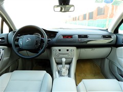 2010 2.3L Զ