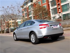 2010 2.3L Զ