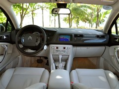 2010 2.3L Զ