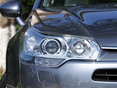 2010 2.3L Զ