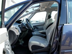 2009 Grand 2.0L 
