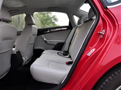2011 1.6L Զ