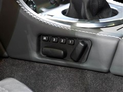 ˹١,V12 Vantage,2009 6.0L Manual Coupe,ʵͼƬ