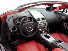 ˹١,V8 Vantage,2011 4.7 Sportshift Roadster,пطʵͼƬ