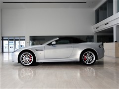 ˹١,V8 Vantage,2011 4.7 Sportshift Roadster,ʵͼƬ