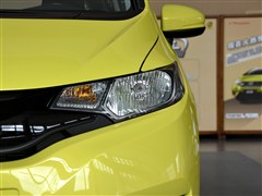 2014 1.5L LX ֶ