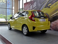2014 1.5L LX ֶ