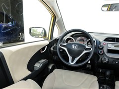 2011 1.3L Զʰ