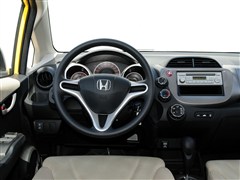 2011 1.3L Զʰ