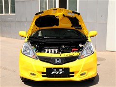 2011 1.3L Զʰ