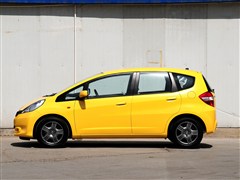 2011 1.3L Զʰ