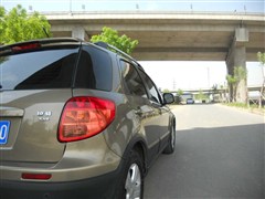 2012�� ���� 1.6L �ֶ��˶���