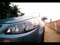 2012�� ���� 1.6L �Զ��˶���