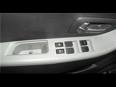 2013�� 1.0L �ֶ�����Ӱ����