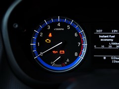 ������ľ,��Ԧ,2014�� 1.6L �ֶ�������Ӣ��,�пط�����ʵ��ͼƬ