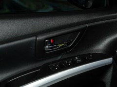 ������ľ,��Ԧ,2014�� 1.6L CVT������Ӣ��,��������ʵ��ͼƬ