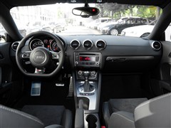 2014�� TT Coupe 45 TFSI ������