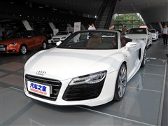 µ(),µR8,2014 Spyder 5.2 FSI quattro,ʵͼƬ