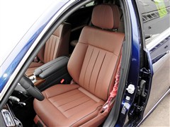 2015�� E 260 L ������