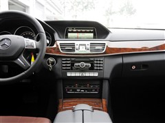 2015�� E 260 L ������