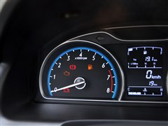 ͨ,610,2014 CROSS 1.5L ֶ׼,пطʵͼƬ