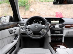 2015 E 320 L  4MATIC