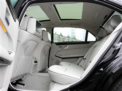 2015 E 320 L  4MATIC