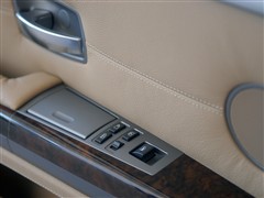 2005 760Li
