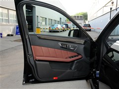 2015�� E 320 L �˶�������