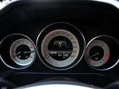 2015�� E 320 L �˶�������