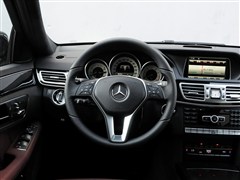 2015�� E 320 L �˶�������