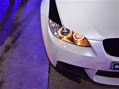 2011 M3̼
