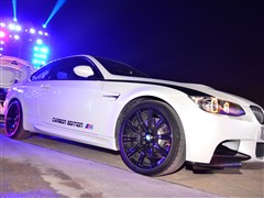 2011 M3̼